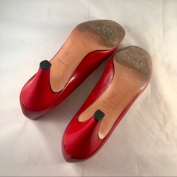 Vintage Ferragamo Heels- Red- Size 8 Extra Narrow - Picture 7 of 8